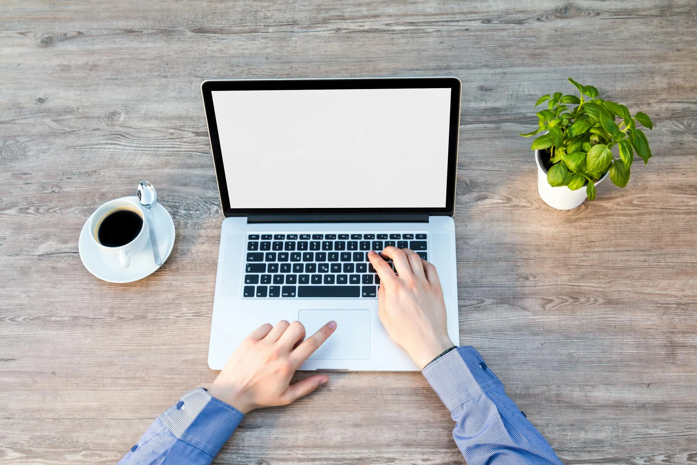 دكتور نفسي اونلاين - احصل على استشارة متخصصة لعلاج اضطرابات القلق ، الاكتئاب ومختلف المشاكل النفسية بخصوصية تامة.